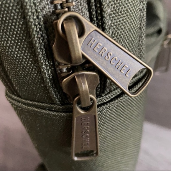 Herschel Supply Nova Backpack SOLD DO NOT PURCHASE - Picture 6 of 6